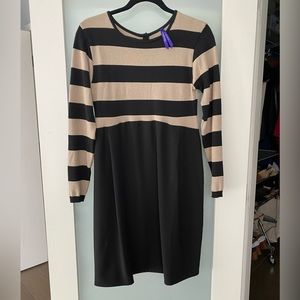 Seraphine size 4 knee length maternity dress with button styling on back.